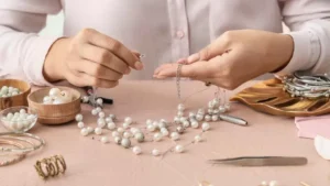 Read more about the article The Allure of Unique Handmade Jewellery