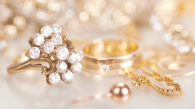Valentine Day Jewellery: Symbolism and Traditions