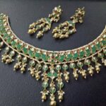 The Right Time to Buy Gold Jewellery for Weddings