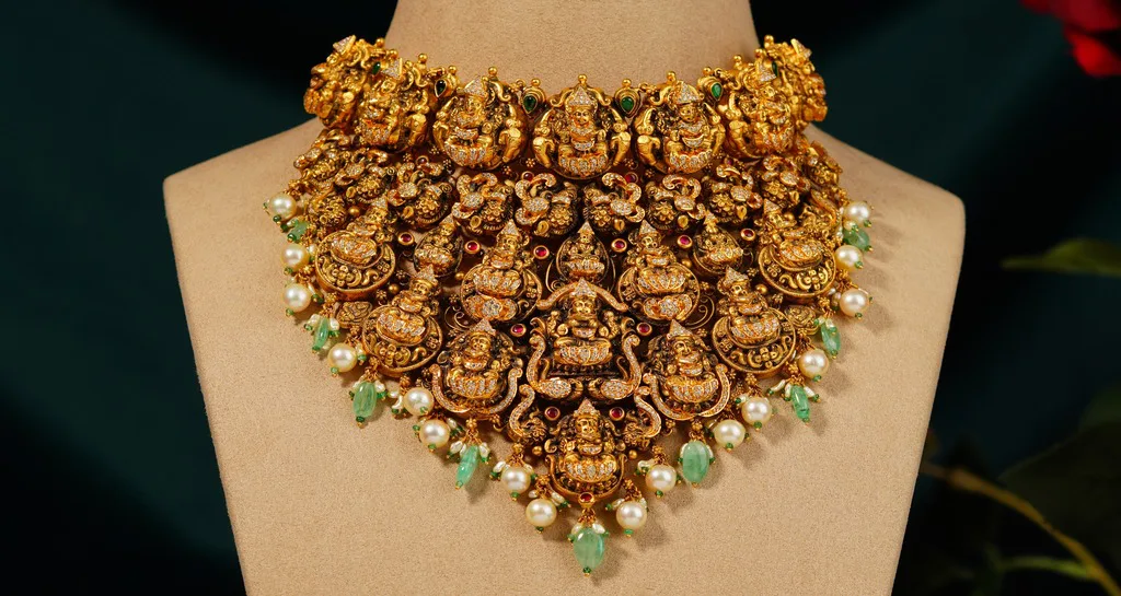 Evolving Trends in Gold Temple Jewellery Designs