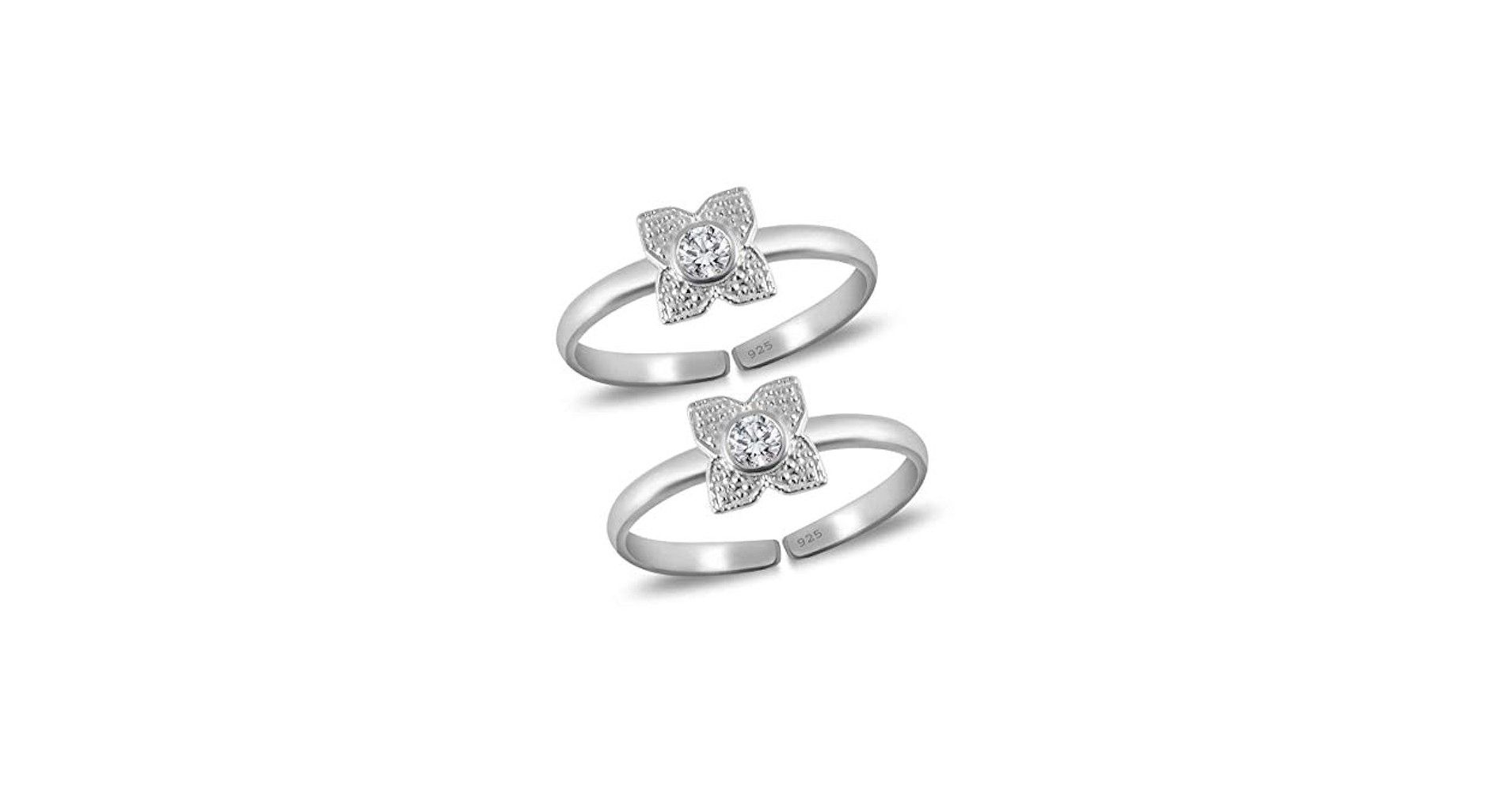 Read more about the article Graceful Diamond‑Enhanced Silver Bichiya Toe Rings