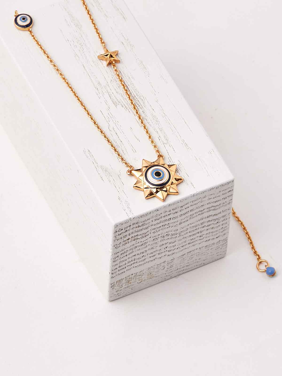 Read more about the article Unique Raksha Bandhan Jewellery Gift Ideas