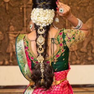 Read more about the article Kerala Hair Jewelry: Stunning Gold Accessories for Bridal Hairstyles by KundanMala