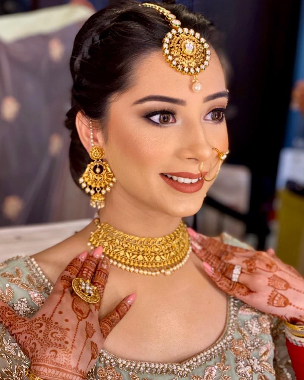 Gold Is Ideal for Parsi Wedding Jewelry