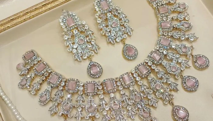 You are currently viewing Bridal Jewellery Trends for 2025: What’s New