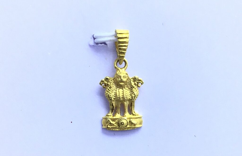 Read more about the article Majestic Gold State Emblem Pendants That Celebrate Indian Heritage